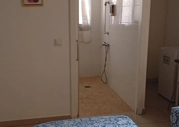 Pensjonat Lagunillas St. 3*